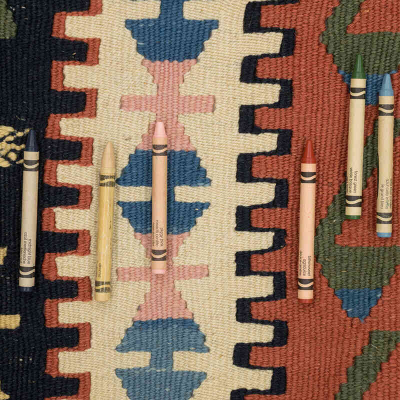 New Handwoven Turkish Kilim Rug - 4' 1" x 6' 1" (49" x 73") - K0077668