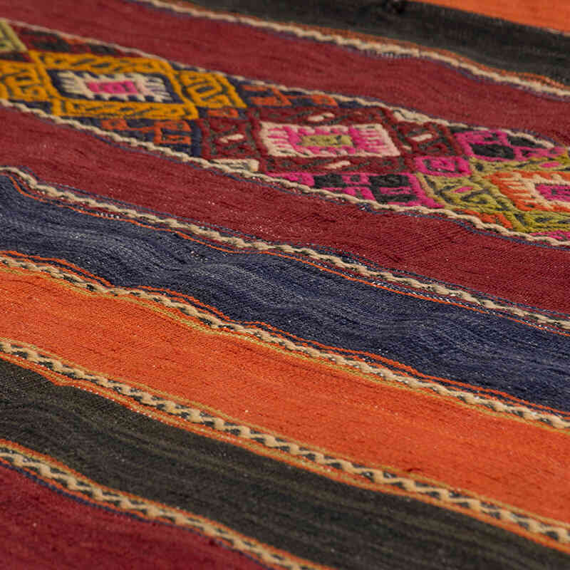 Vintage Sivas Kilim Rug - 6' 2" x 9' 6" (74" x 114") - K0077882