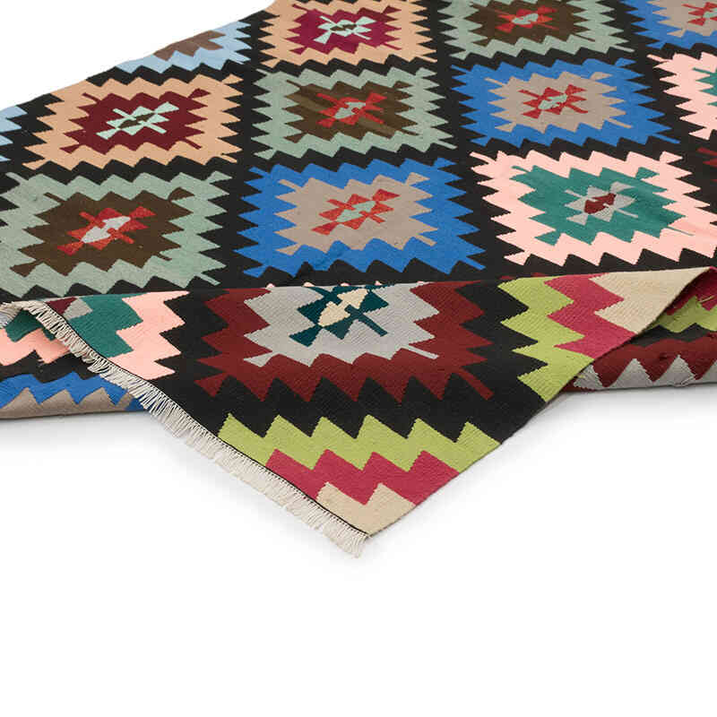 Vintage Turkish Kilim Rug - 5' 7" x 7' 11" (67" x 95") - K0077911
