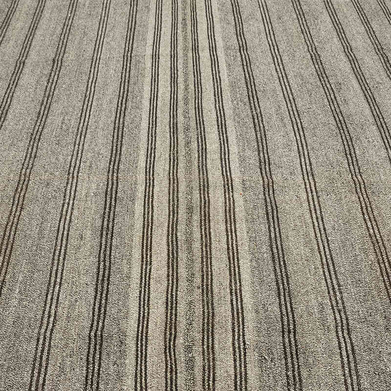 Vintage Anatolian Kilim Rug - 6' 9" x 9' 4" (81" x 112") - K0077937