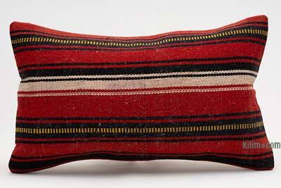 Kilim Pillow Cover - 1' 8" x 1'  (20" x 12")