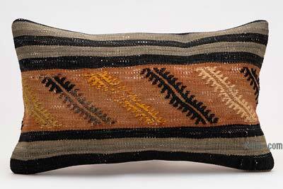 Kilim Pillow Cover - 1' 8" x 1'  (20" x 12")