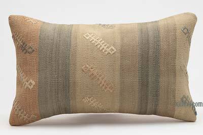 Kilim Pillow Cover - 1' 8" x 1'  (20" x 12")