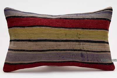 Kilim Pillow Cover - 1' 8" x 1'  (20" x 12")