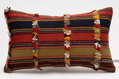 Kilim Pillow Cover - 1' 8" x 1'  (20" x 12")
