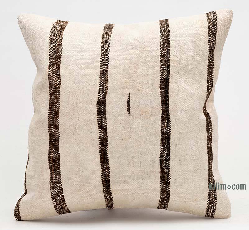 Kilim Pillow Cover - 1' 4" x 1' 4" (16" x 16") - K0078211