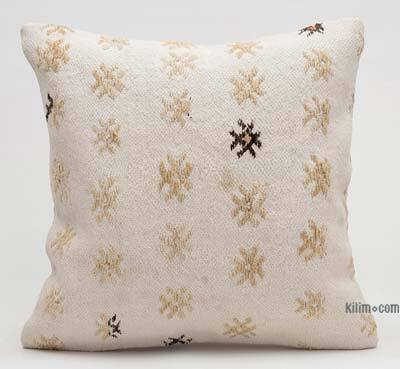 Kilim Pillow Cover - 1' 4" x 1' 4" (16" x 16")