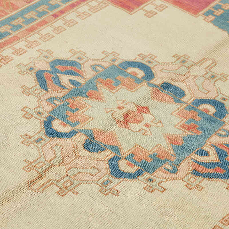 Vintage Turkish Hand-Knotted Rug - 5' 10" x 8' 11" (70" x 107") - K0078677