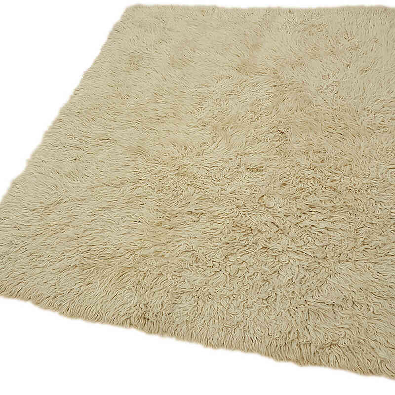 Vintage Anatolian Tulu Rug - 4' 1" x 5' 6" (49" x 66") - K0078954