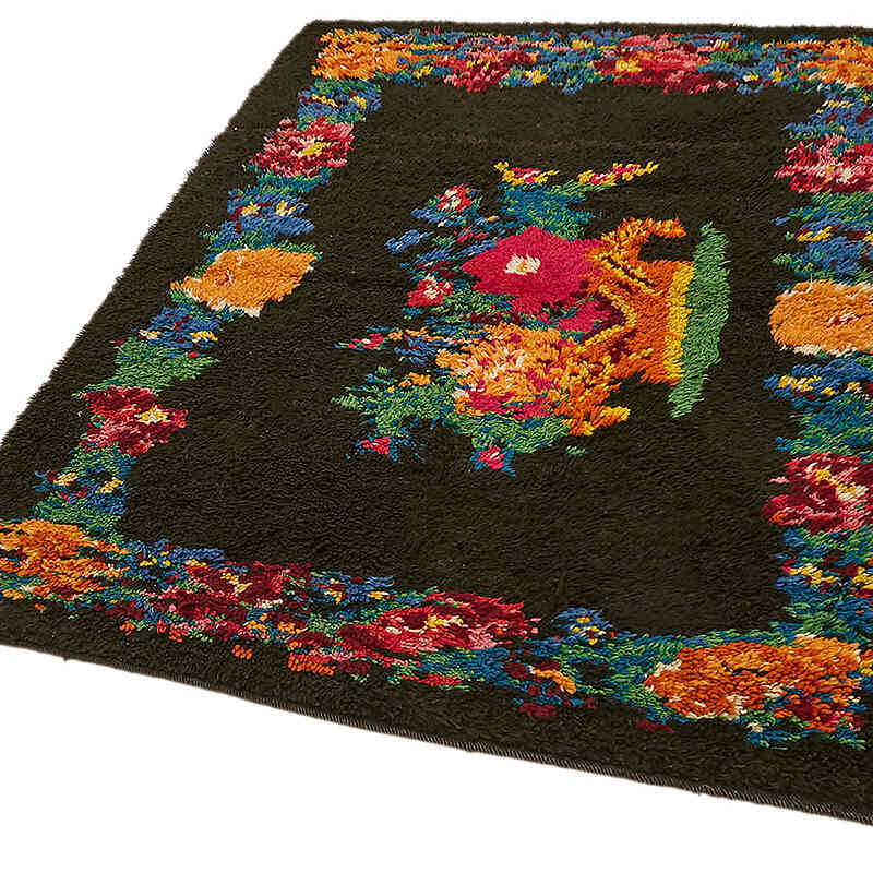 Vintage Anatolian Tulu Rug - 4' 6" x 5' 7" (54" x 67") - K0079016