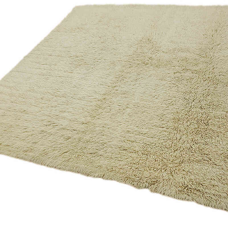 Vintage Anatolian Tulu Rug - 6' 10" x 7' 5" (82" x 89") - K0079054