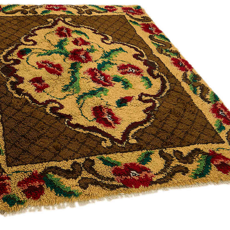 Vintage Anatolian Tulu Rug - 5' 1" x 6' 9" (61" x 81") - K0079074