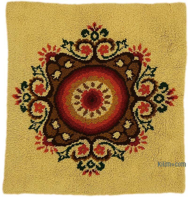 Vintage Anatolian Tulu Rug - 4' 9" x 5' 2" (57" x 62") - K0079080