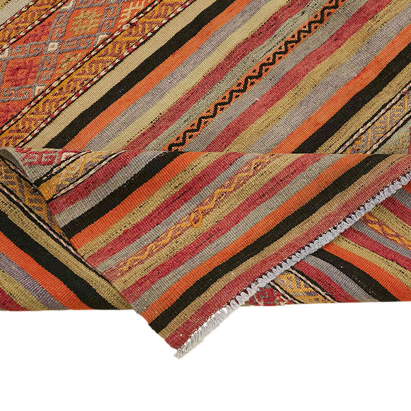 Vintage Anatolian Kilim Rug - 5' 7" x 6' 4" (67" x 76") - K0079094