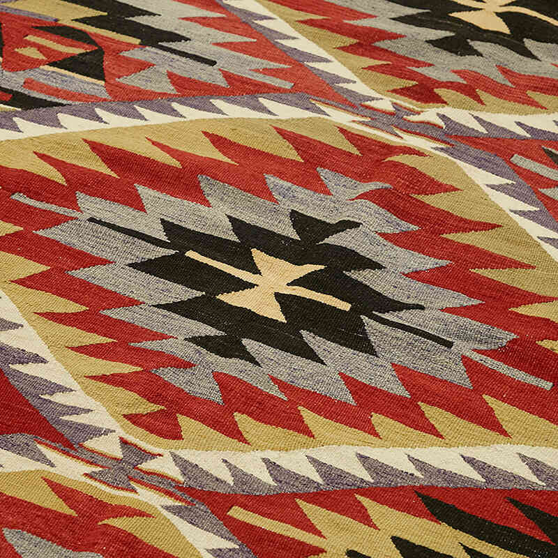 Vintage Anatolian Kilim Rug - 4' 11" x 9' 9" (59" x 117") - K0079143