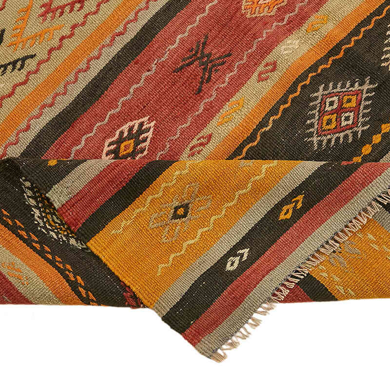 Vintage Anatolian Kilim Rug - 5'  x 8' 8" (60" x 104") - K0079153