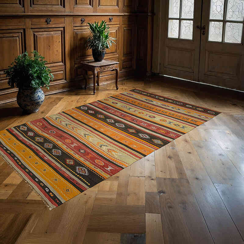Vintage Anatolian Kilim Rug - 5'  x 8' 8" (60" x 104") - K0079153