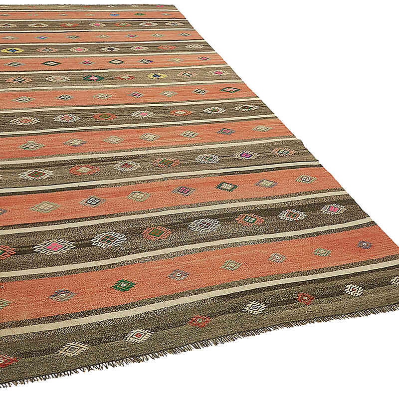 Vintage Anatolian Kilim Rug - 5' 8" x 10' 4" (68" x 124") - K0079163