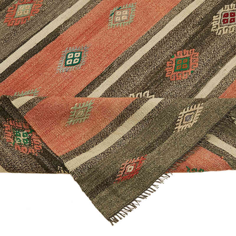 Vintage Anatolian Kilim Rug - 5' 8" x 10' 4" (68" x 124") - K0079163