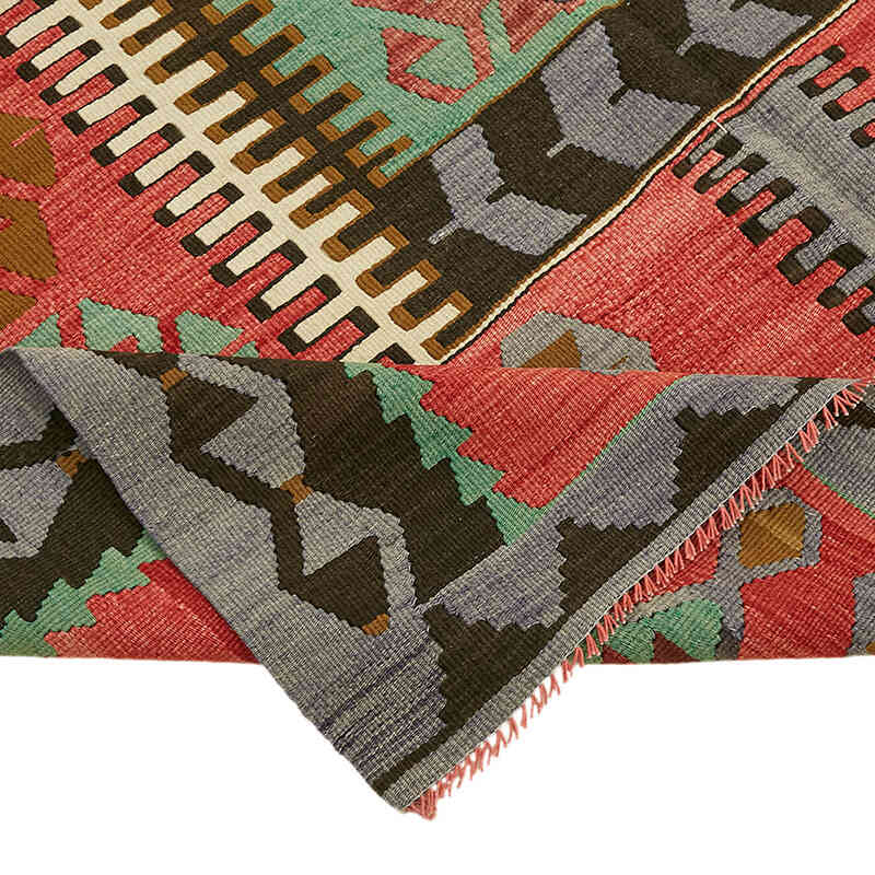 Vintage Anatolian Kilim Rug - 5' 10" x 11' 7" (70" x 139") - K0079184