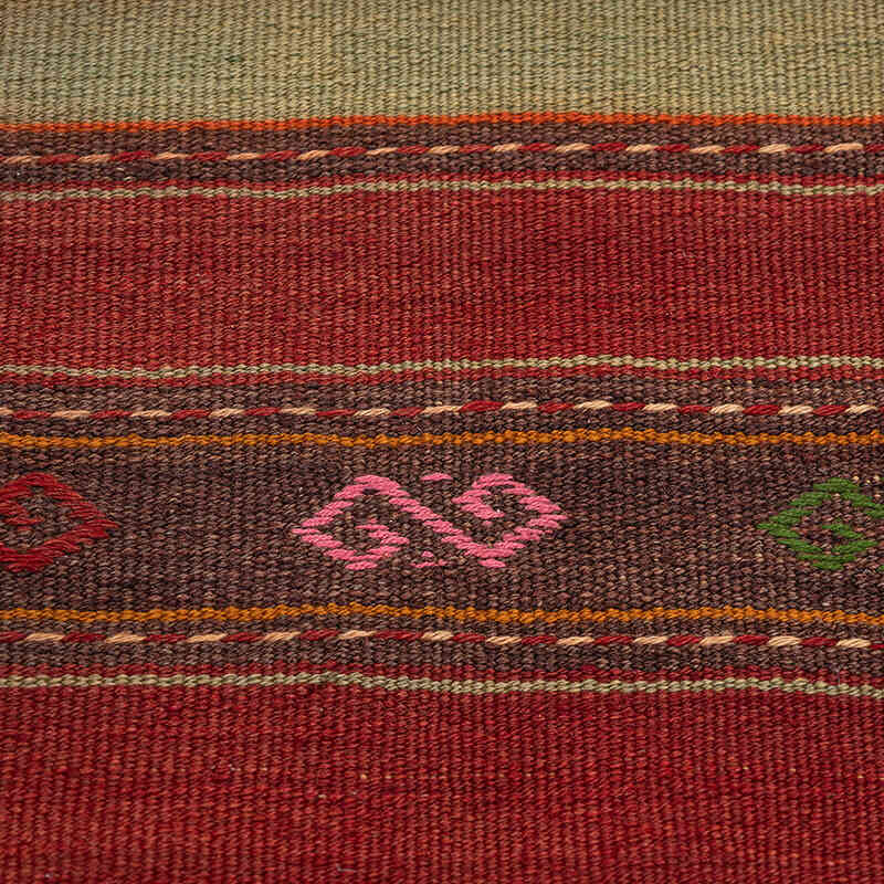 Vintage Denizli Kilim Rug - 5' 2" x 8'  (62" x 96") - K0079289