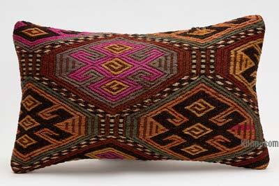 Kilim Pillow Cover - 1' 8" x 1'  (20" x 12")