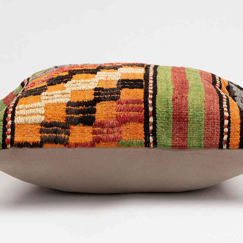Kilim Pillow Cover - 1' 4" x 1' 4" (16" x 16") - K0079403