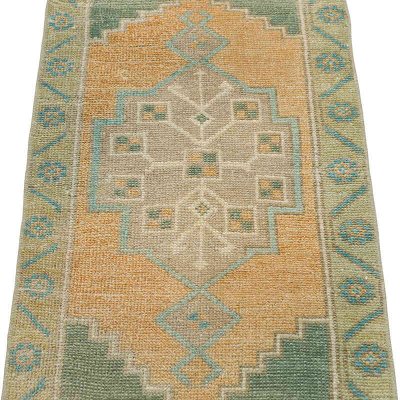 Vintage Turkish Hand-Knotted Rug - 1' 5" x 2' 6" (17" x 30") - K0079556