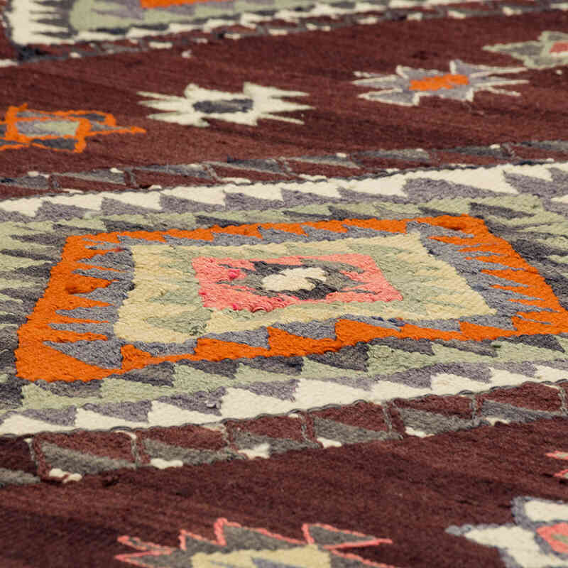 Vintage Karakecili Kilim Rug - 5' 10" x 8' 8" (70" x 104") - K0080082