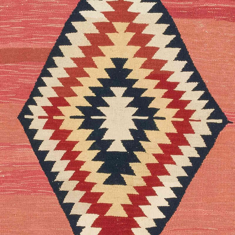 New Handwoven Turkish Kilim Rug - 3' 11" x 5' 11" (47" x 71") - K0080119