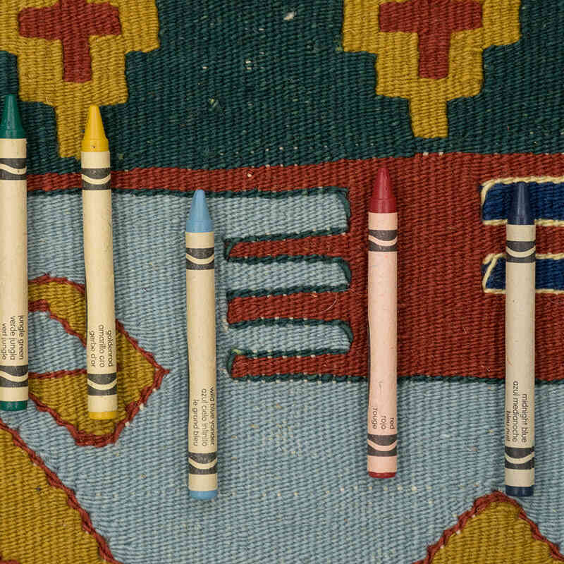 New Handwoven Turkish Kilim Rug - 3' 10" x 5' 11" (46" x 71") - K0080135