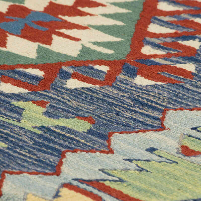 New Handwoven Turkish Kilim Rug - 4'  x 5' 7" (48" x 67") - K0080415