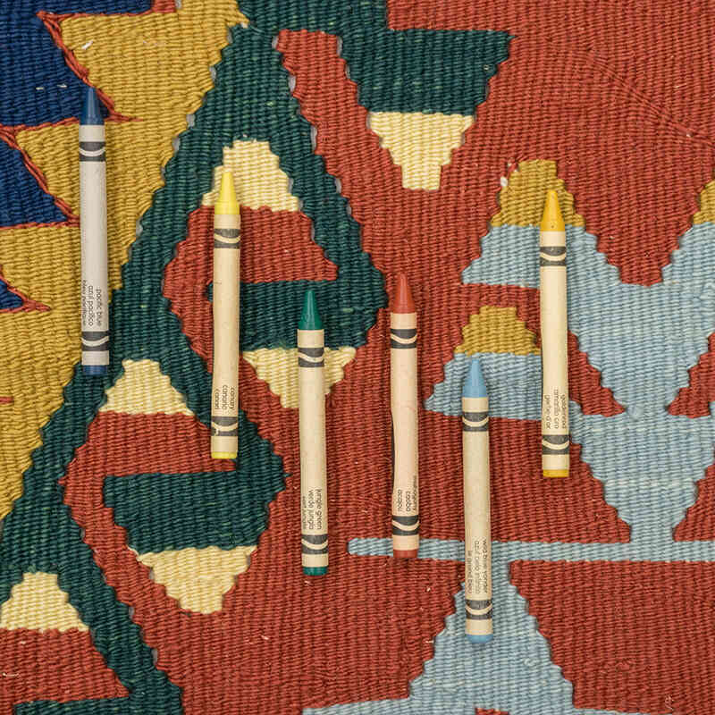 New Handwoven Turkish Kilim Rug - 4'  x 6' 4" (48" x 76") - K0080477