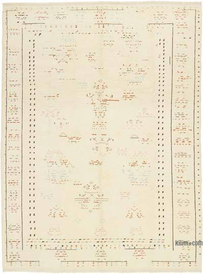 New Turkish Hand-Knotted Rug