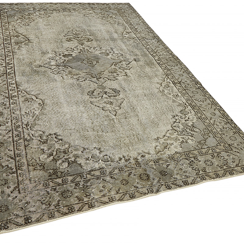 Hand Carved Over-Dyed Rug - 5' 7" x 9' 5" (67" x 113") - K0080820