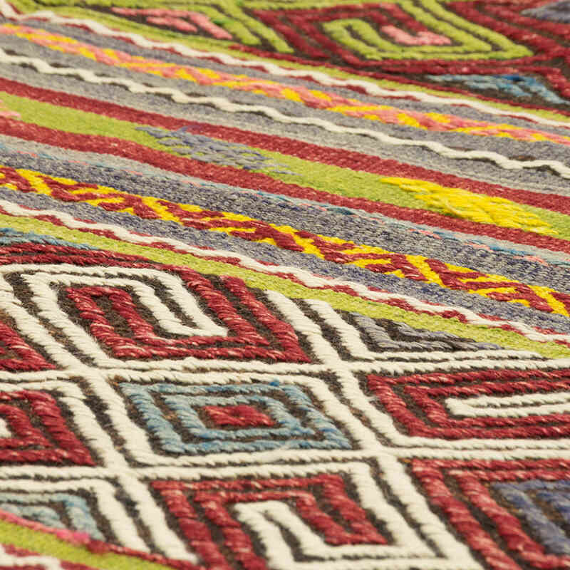 Vintage Manisa Kilim Rug - 4' 11" x 7' 1" (59" x 85") - K0081102