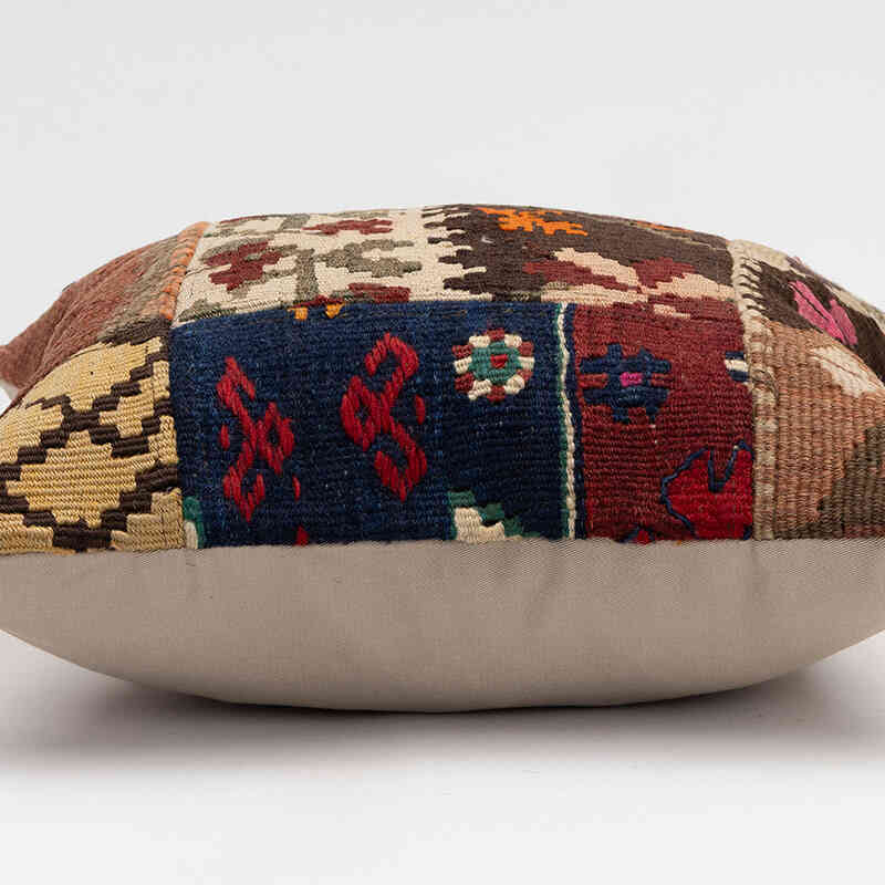 Kilim Pillow Cover - 1' 4" x 1' 4" (16" x 16") - K0081386