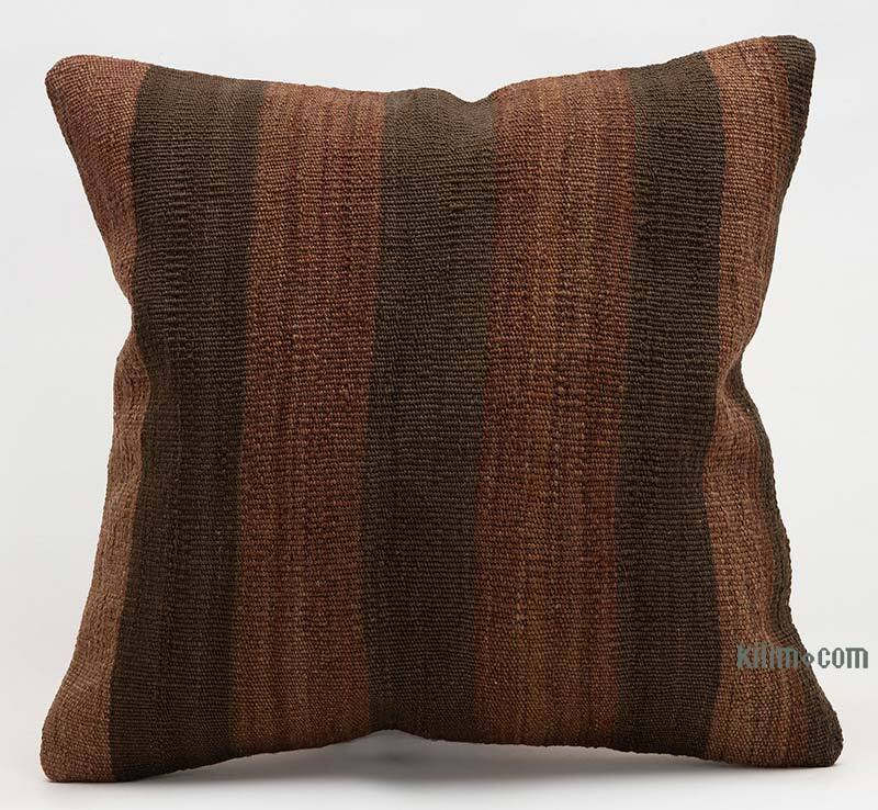 Kilim Pillow Cover - 1' 4" x 1' 4" (16" x 16") - K0081410