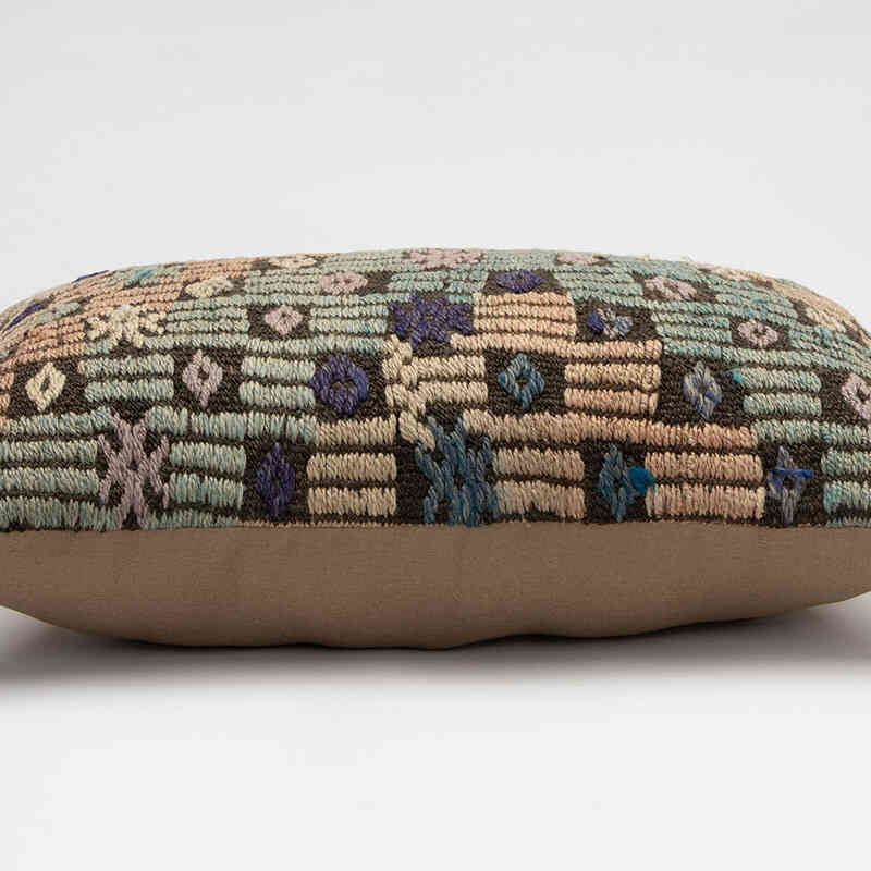 Kilim Pillow Cover - 2'  x 1' 4" (24" x 16") - K0081586