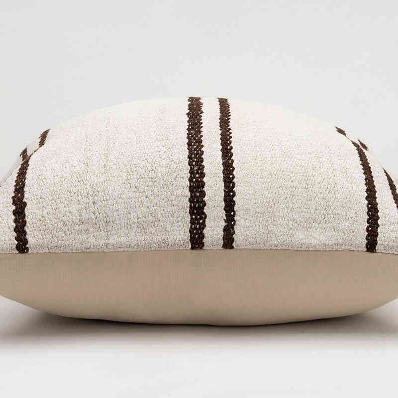Kilim Pillow Cover - 1' 8" x 1' 8" (20" x 20") - K0081812