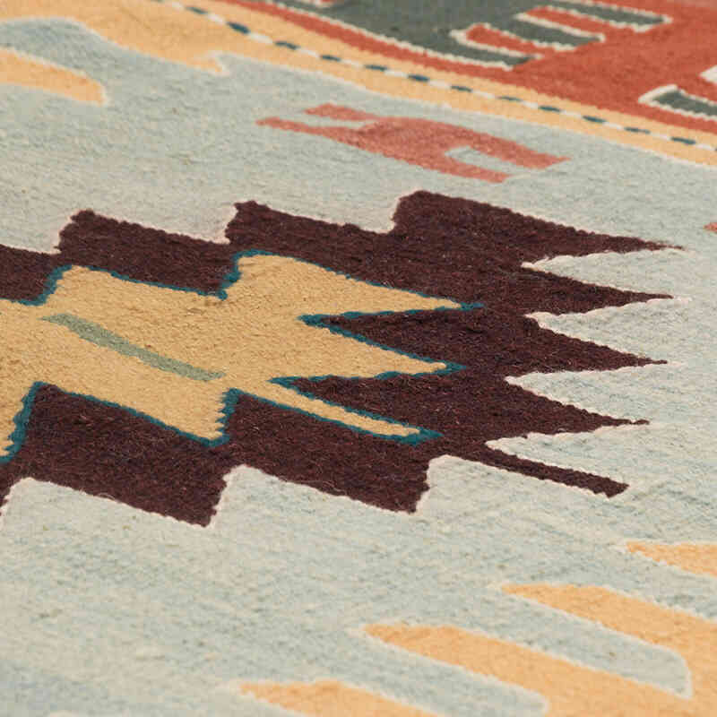 New Handwoven Turkish Kilim Rug - 2'  x 5' 7" (24" x 67") - K0081936