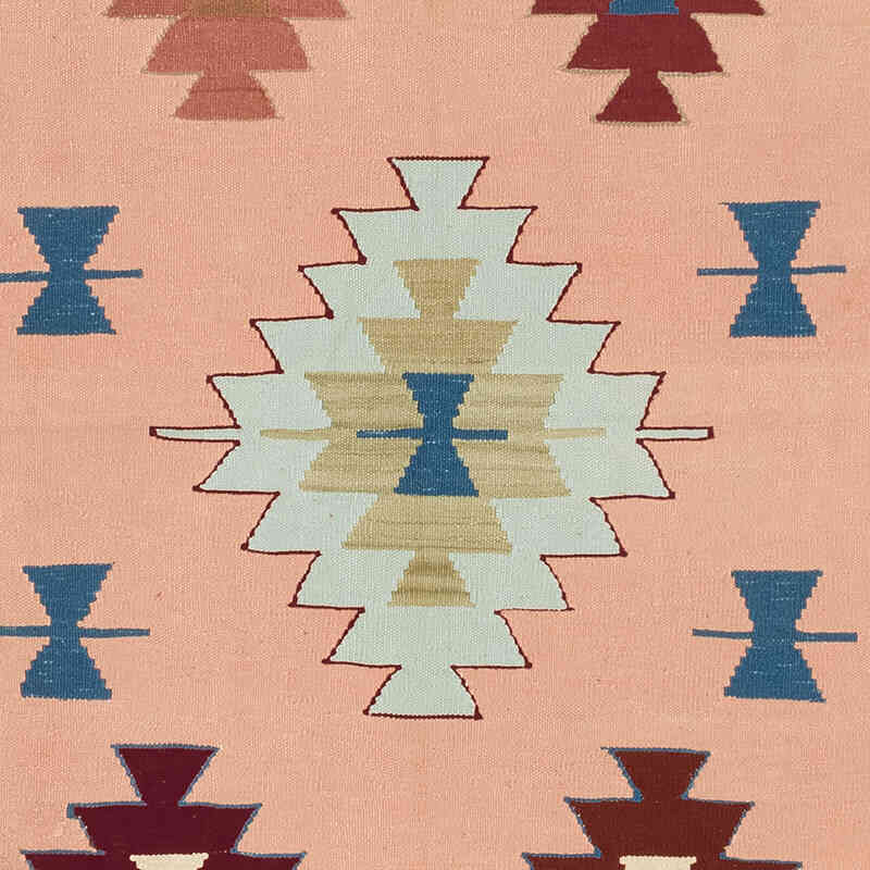 New Handwoven Turkish Kilim Rug - 3' 11" x 5' 8" (47" x 68") - K0081983