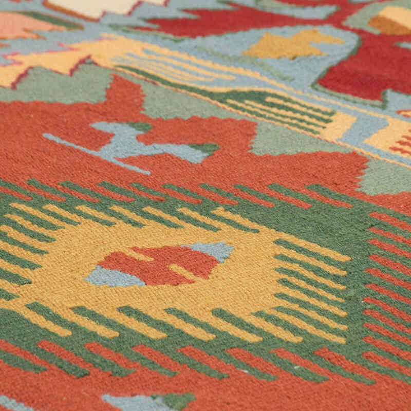 New Handwoven Turkish Kilim Rug - 3' 11" x 5' 9" (47" x 69") - K0082016