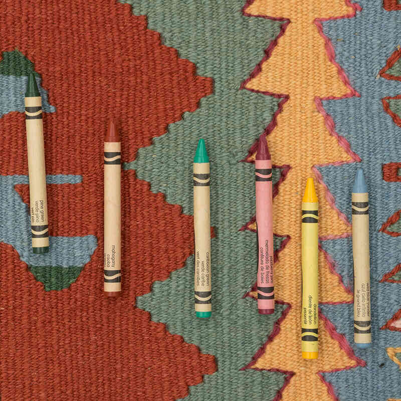 New Handwoven Turkish Kilim Rug - 3' 11" x 5' 9" (47" x 69") - K0082016