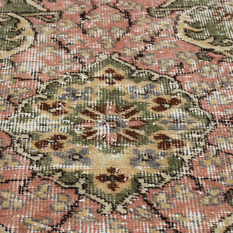 Vintage Turkish Hand-Knotted Rug - 5' 5" x 8' 11" (65" x 107") - K0082929
