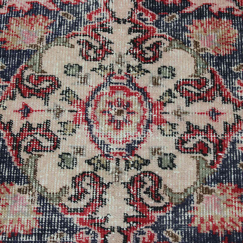 Vintage Turkish Hand-Knotted Rug - 5' 7" x 8' 10" (67" x 106") - K0083123