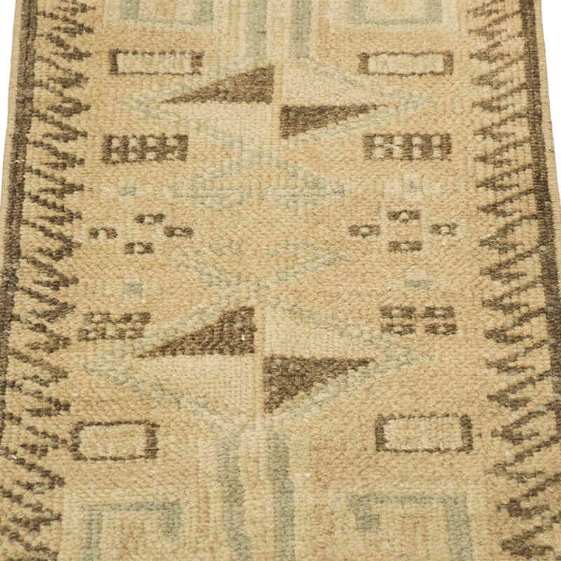 Vintage Turkish Hand-Knotted Rug - 1' 5" x 2' 6" (17" x 30") - K0083173