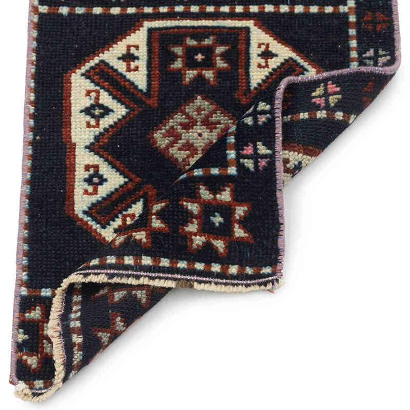 Vintage Turkish Hand-Knotted Rug - 1' 2" x 2' 9" (14" x 33") - K0083238