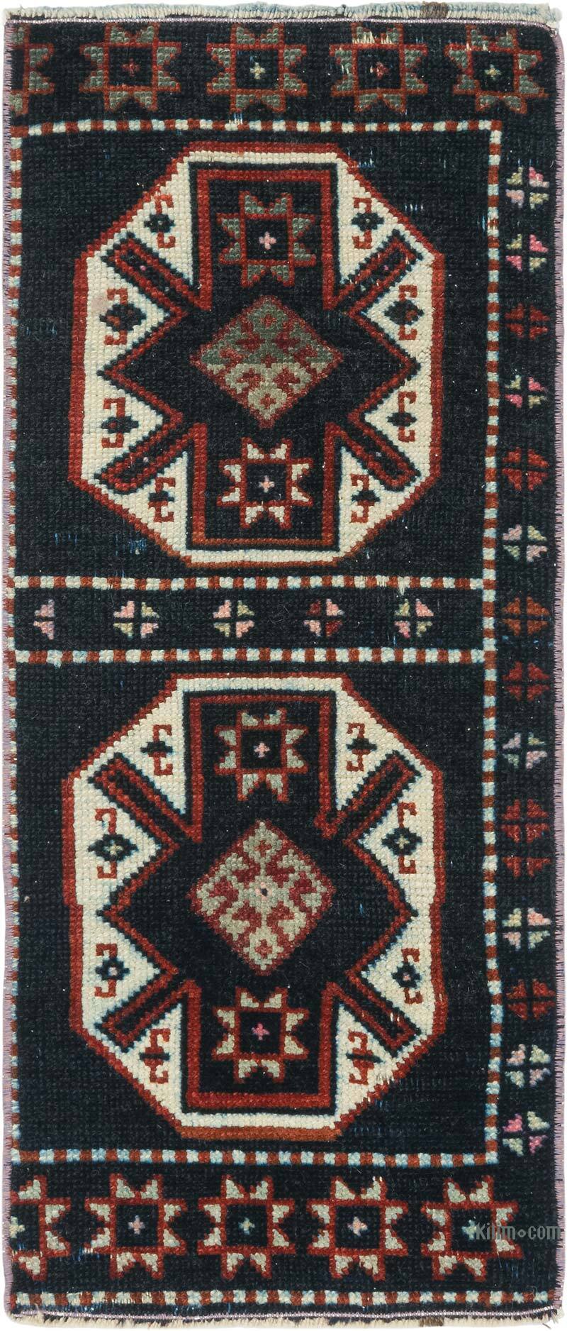 Vintage Turkish Hand-Knotted Rug - 1' 2" x 2' 9" (14" x 33") - K0083238