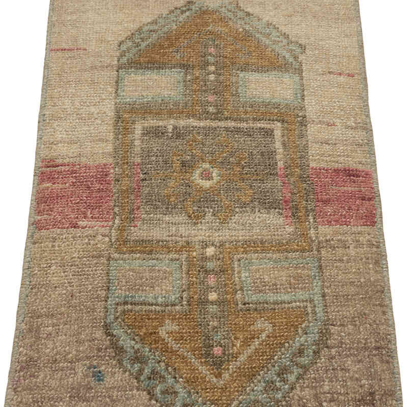 Vintage Turkish Hand-Knotted Rug - 1' 6" x 3' 1" (18" x 37") - K0083366